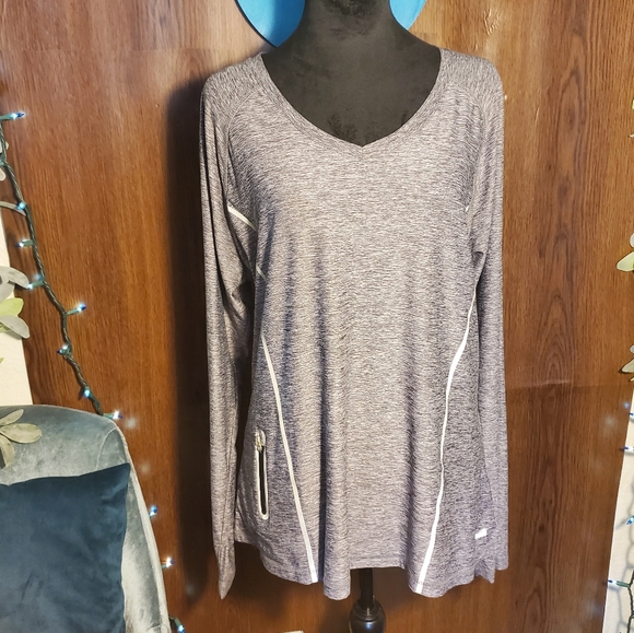 AVIA Gray Long Sleeve V Neck Workout Top - Picture 1 of 6